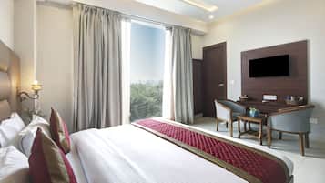 Superior Double Room, City View