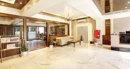 Marks Hotel & Banquet