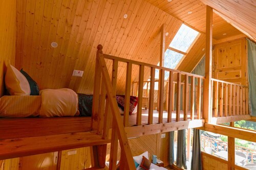 Western Tragopan Cottage