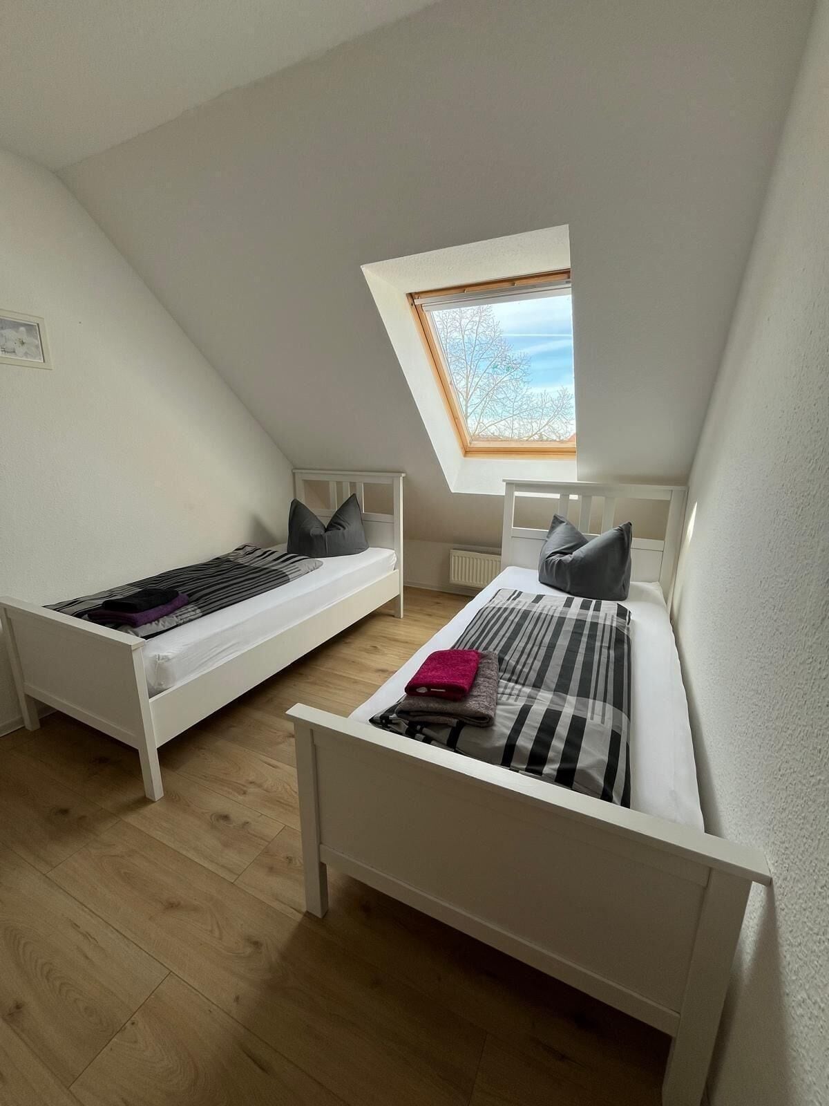 Schlafzimmer 1 mit 2 Einzelbetten...