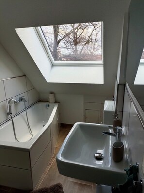 Bathroom - Apartment Fewo Am Wiesengrund (Tangerhütte)