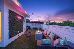 Terrace/patio - Nashville Rooftop Retreat | Your Music City Escape Awaits (Nashville)