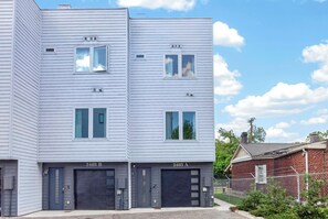 Exterior - Nashville Rooftop Retreat | Your Music City Escape Awaits (Nashville)