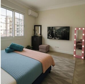3 chambres, fer et planche à repasser, Wi-Fi, draps fournis