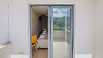 Basic Quadruple Room | Balcony