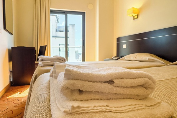 Basic Twin Room | WiFi (free)