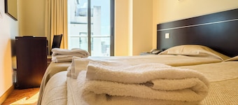 Hotel 13 de Outubro by Umbral