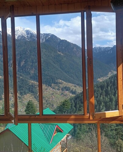 Aum
At the Great Himalayan National Park Road, comes the fairytale village Tandi