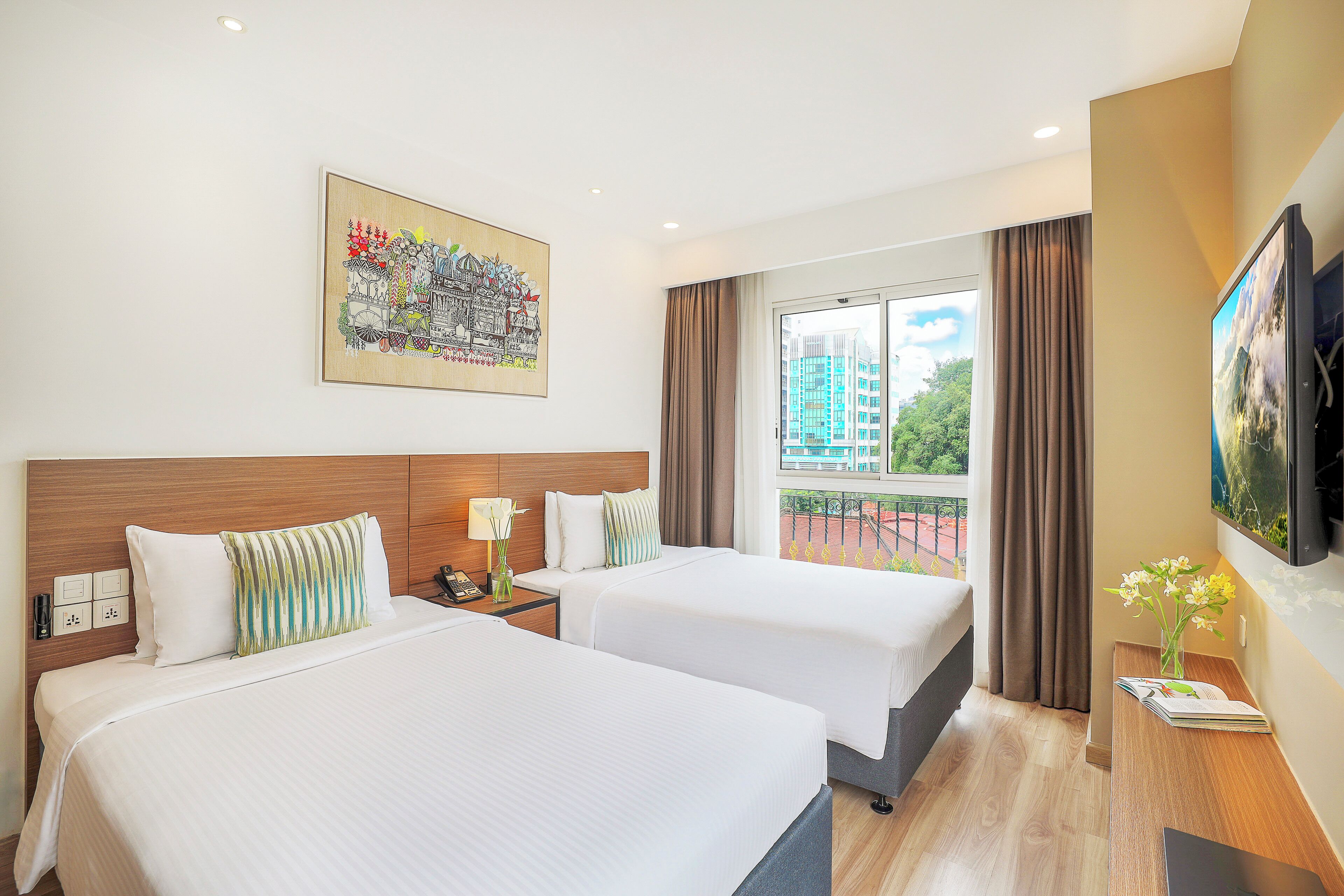 Suíte clássica, 2 camas de solteiro, cozinha americana, vista para a cidade