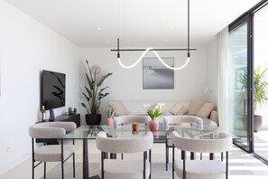 House | 3 bedrooms - Luxury 3-bedroom Skyline Apartment in Higueron (Fuengirola)