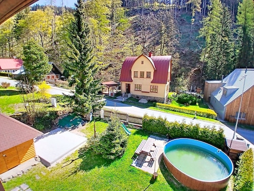 Stunning private villa for 15 guests with WIFI, private pool, TV, terrace and pets allowed