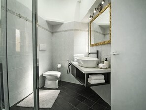 Bathroom - Nice apartment for 4 people with A/C, WIFI and TV (Florence)