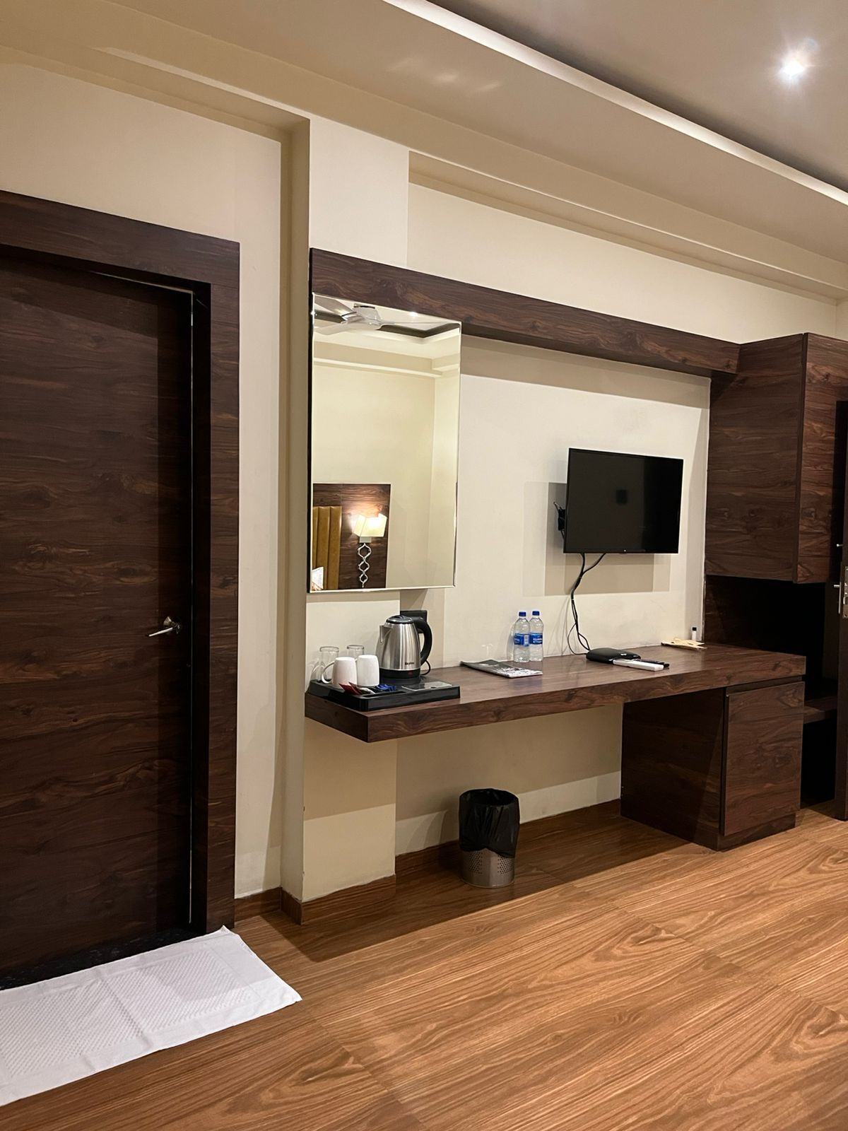 Deluxe Double Room | Interior