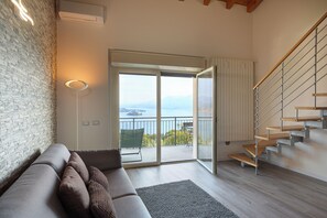 Living area - Vrbo Property (baveno)