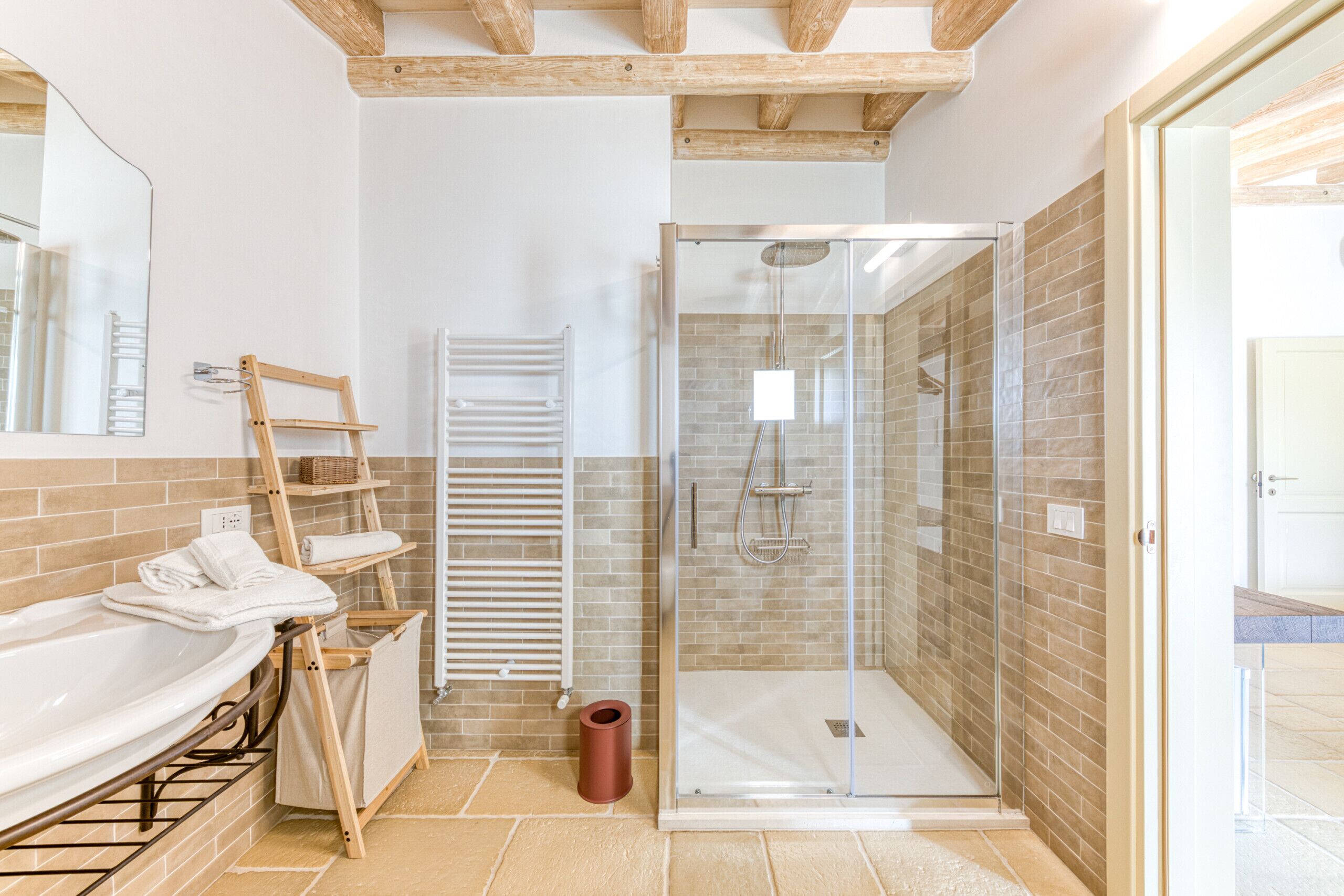 Shower, bidet
