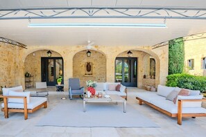 Terrace/patio - A haven of peace in Cénac (Cénac)