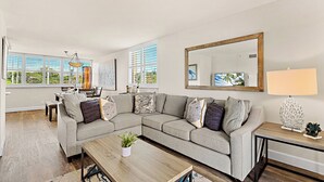 Smart TV, DVD player - 2 Bedroom Partial Ocean View RK520 (Lahaina)