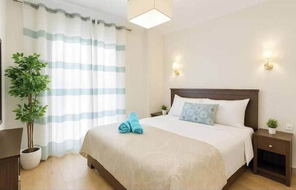 2 bedrooms, WiFi, bed sheets