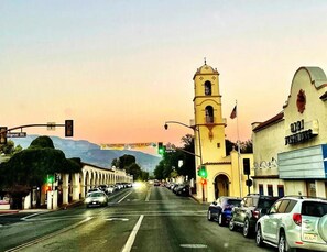 Third-party on-site parking - 20% Off May! 30+ Night Stay Ojai Valley Home (Ojai)