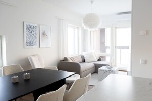 TV - Snownest Premium City Centre Apartments 1 (Rovaniemi)