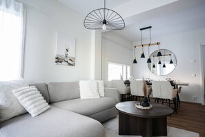 TV - Snownest Premium City Centre Apartments 2 (Rovaniemi)