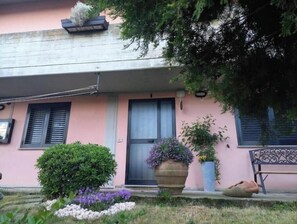 Exterior - Travel to San Marino - Relaxation and comfort in the world's oldest republic (Borgo Maggiore)