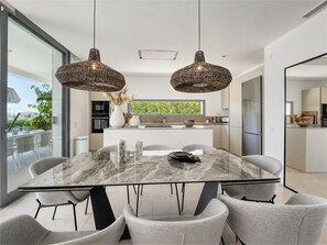 Dining - 3303 Villa Riva (Marbella)