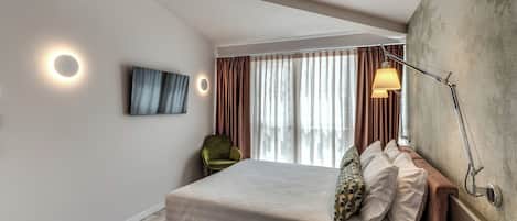 Junior Suite | In-room safe, free WiFi