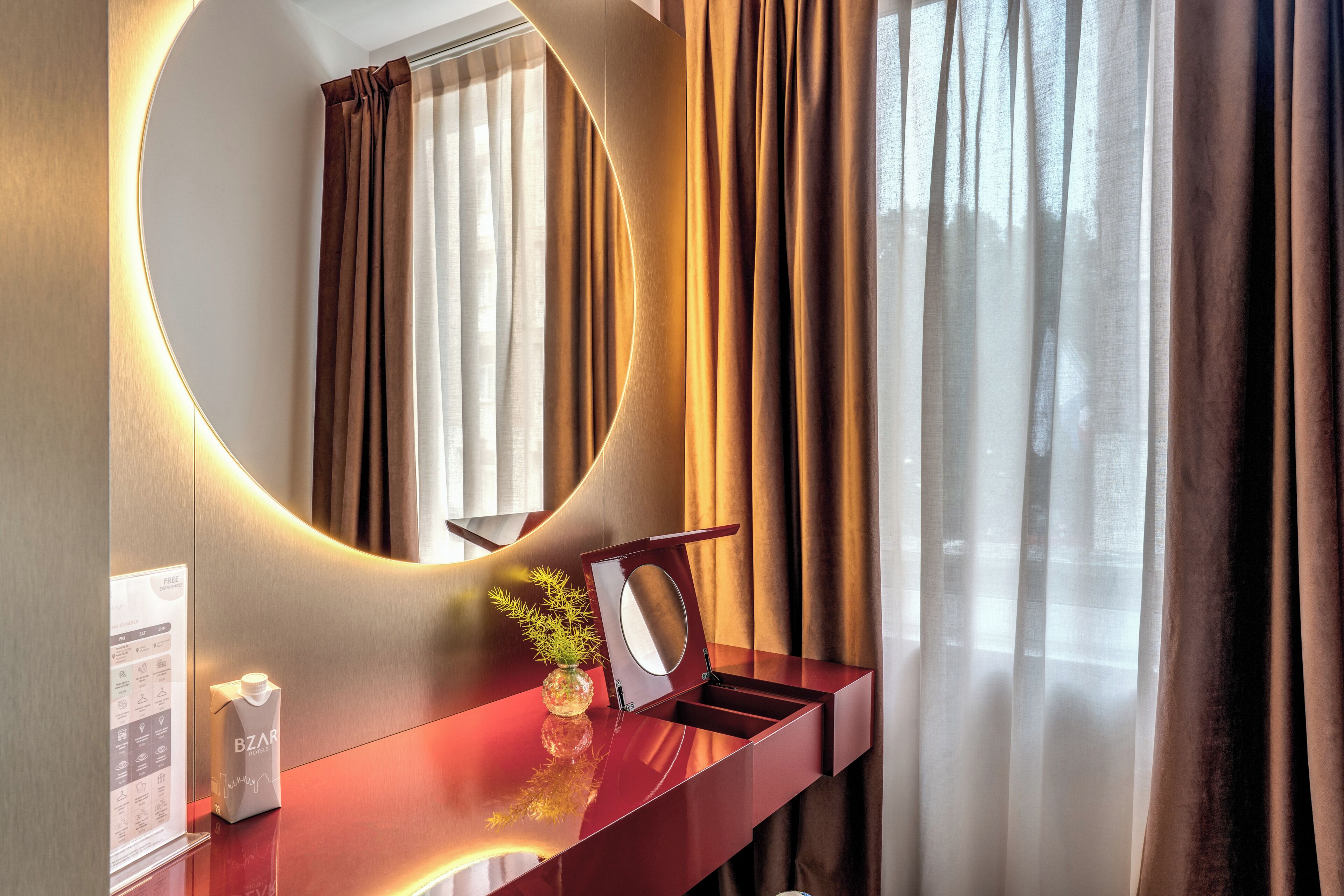 In-room safe, free WiFi