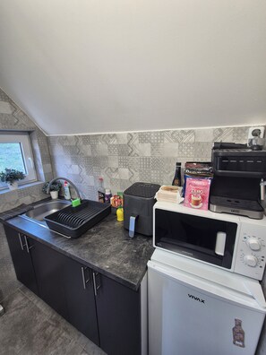 Private kitchen - 2544 Neszmély Újhegy út 4 (Neszmély)