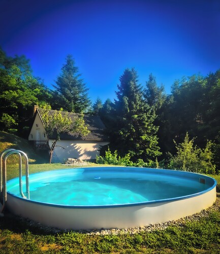 2544 Neszmély Újhegy út 4