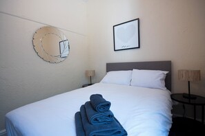 1 bedroom, iron/ironing board, bed sheets - St Andrews By Guestz (Lytham Saint Annes)