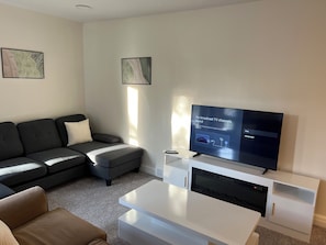 Living area - Bright 3-bedroom townhome in Potsdam walk to SUNY, Clarkson downtown (Potsdam)