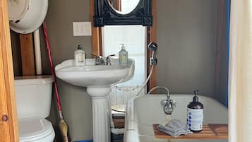 Towels, soap, toilet paper