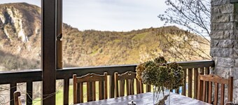 Room 'El Castaño' with Shared Pool, Shared Garden and Wi-Fi