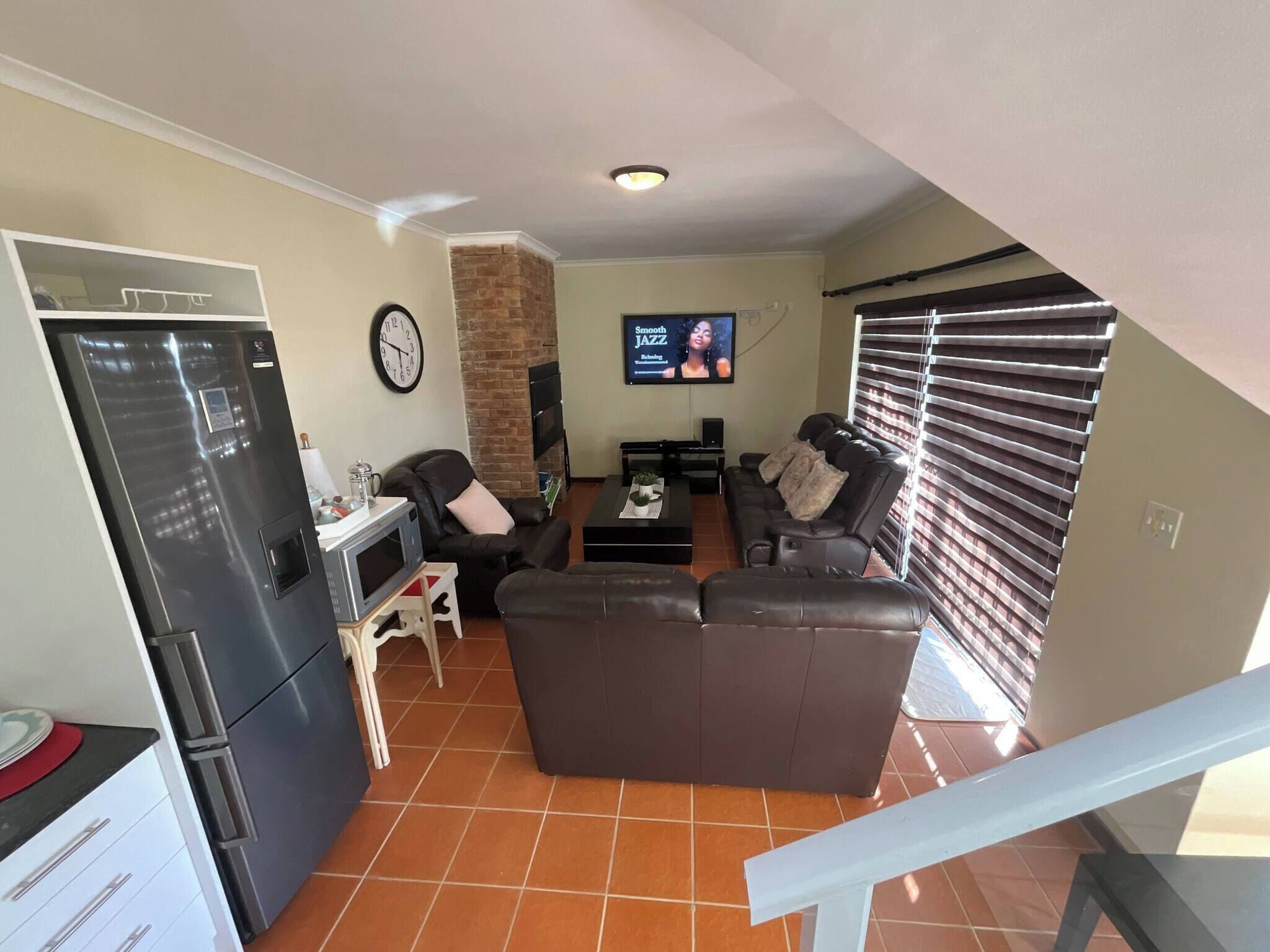 Shared Dormitory, 2 Bedrooms, Private Pool | Living room