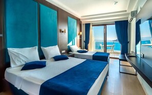 Standaard kamer, balkon, uitzicht op zee | Gratis wifi