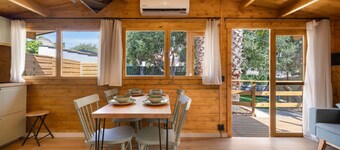 Bungalow with Private Pool, Wi-Fi and Air Conditioning
