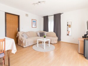Living area - "Casa Tea" direkt am Strand by Interhome (Privlaka)