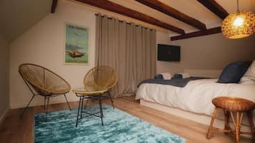 Chambre Double Deluxe, vue jardin | Rideaux occultants, chambres insonorisées, fer et planche à repasser