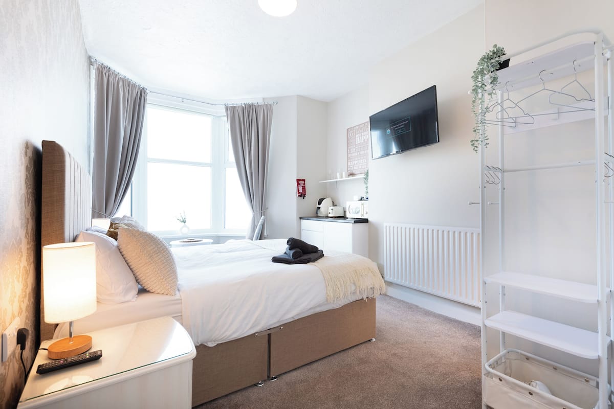 Chambre Confort, 1 lit double, non-fumeurs, vue mer | Wi-Fi gratuit