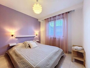 3 Schlafzimmer, Bügeleisen/Bügelbrett, Internetzugang, Bettwäsche