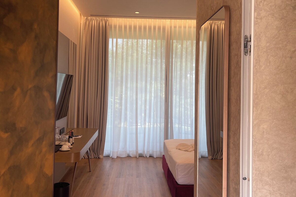 Villa Deluxe, balcone | Una scrivania, insonorizzazione, Wi-Fi gratuito