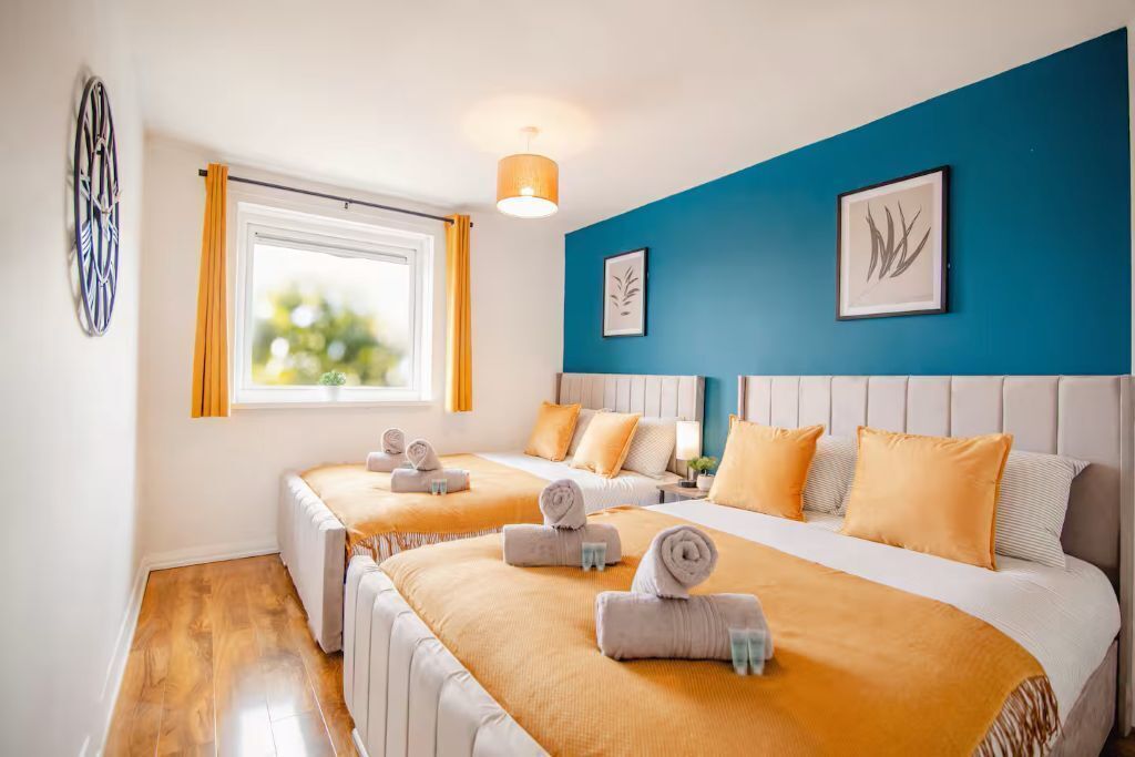 3 bedrooms, iron/ironing board, free WiFi, bed sheets