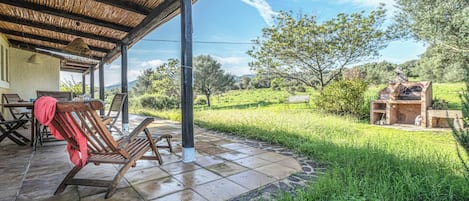 Villa, Garden View | Outdoor dining