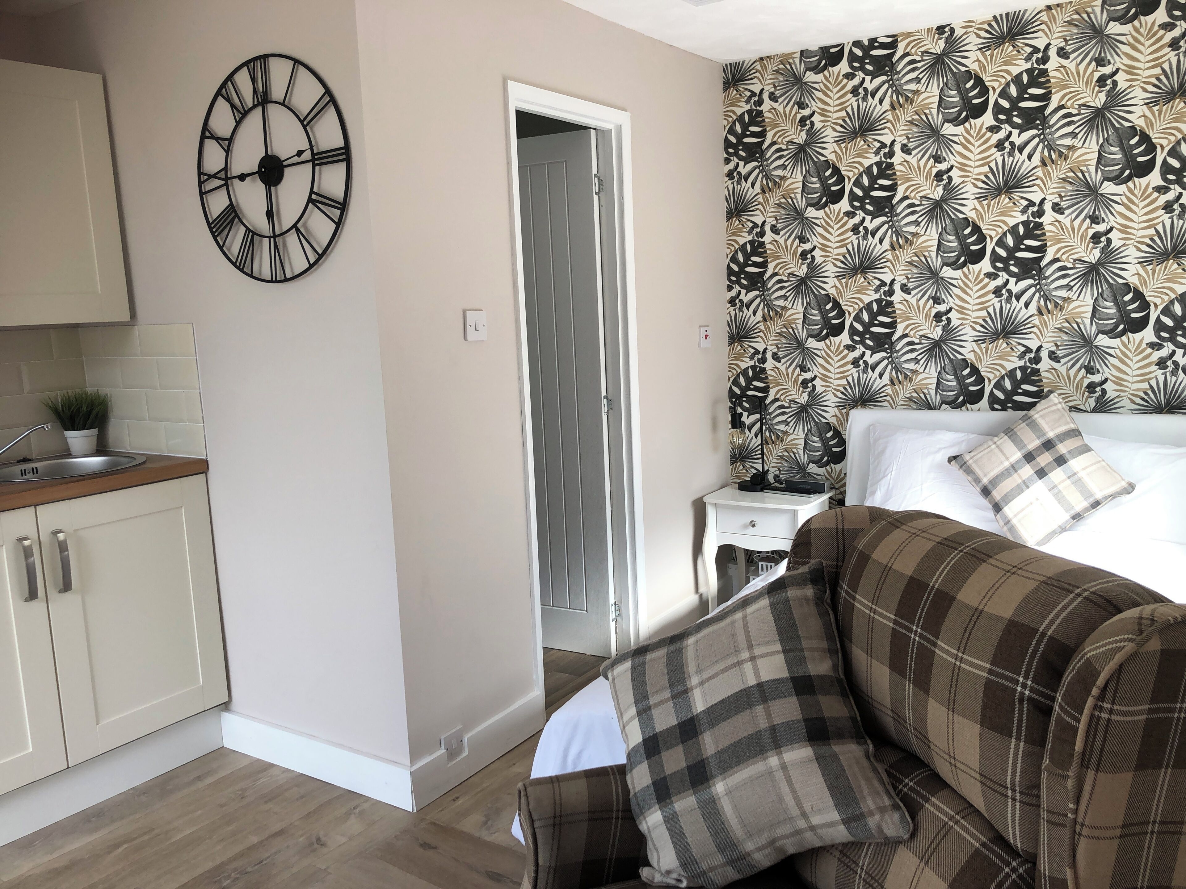 Room, Multiple Bedrooms, Patio | Living room