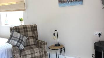 Room, Multiple Bedrooms, Patio | Living room
