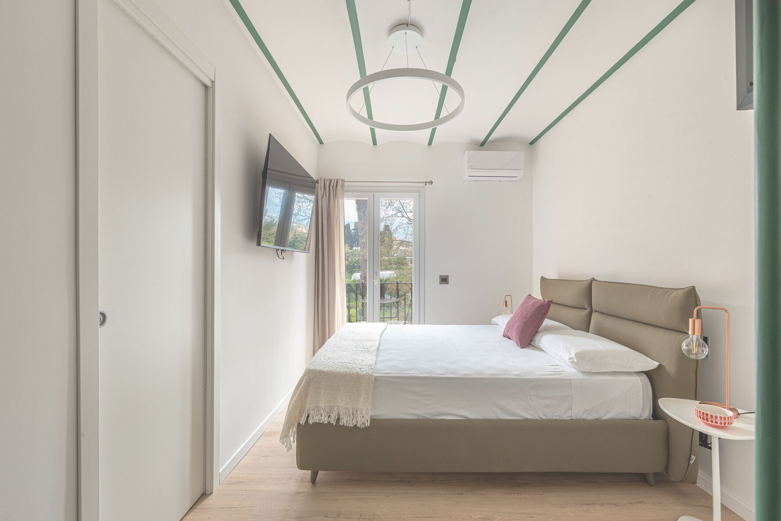 1 habitación y ropa de cama 