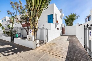 Property grounds - Costa Mera Duplex by Escape Home (Puerto del Carmen)
