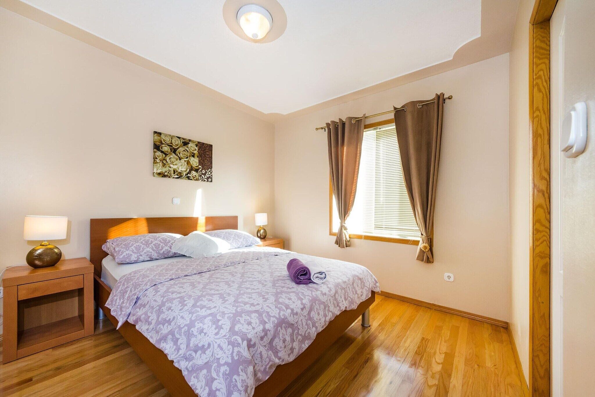 1 bedroom, iron/ironing board, WiFi (free)